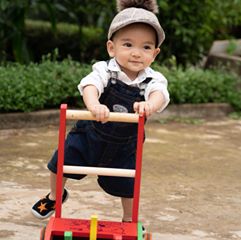 Ms Hương Trần